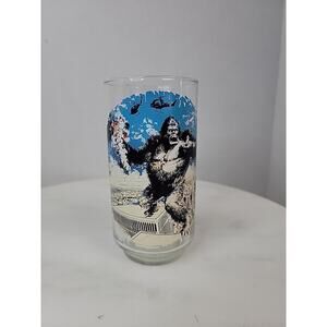 Vintage 1976 King Kong Burger King Coca Cola Collector Glass Twin Towers Version